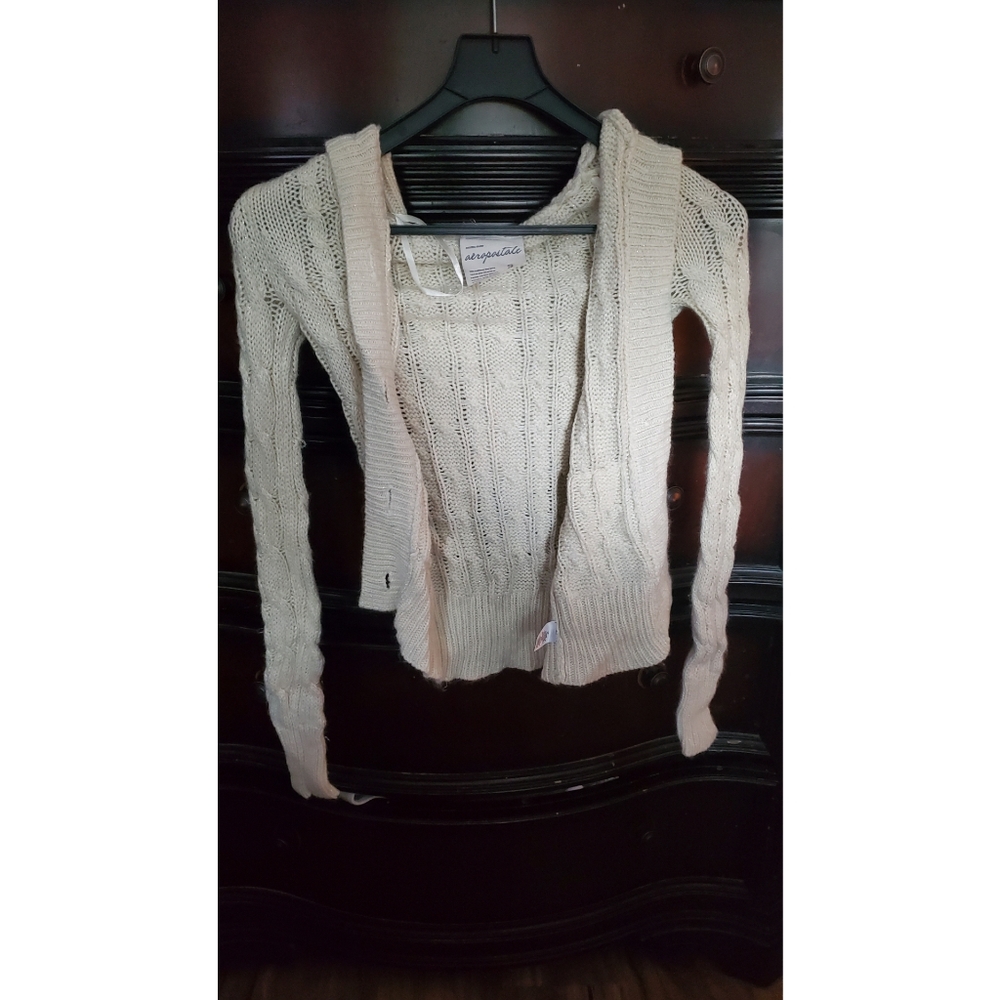 Aero sweater